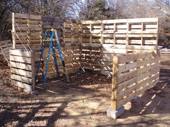 Wood Pallet Shed