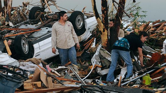 JoplinTornado_AP.jpg