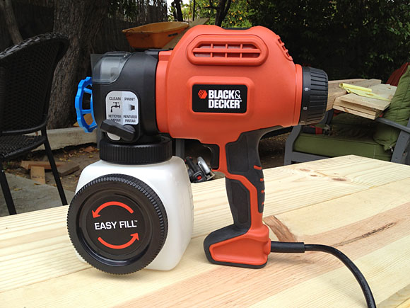 black-decker-spray-gun-standing.jpg