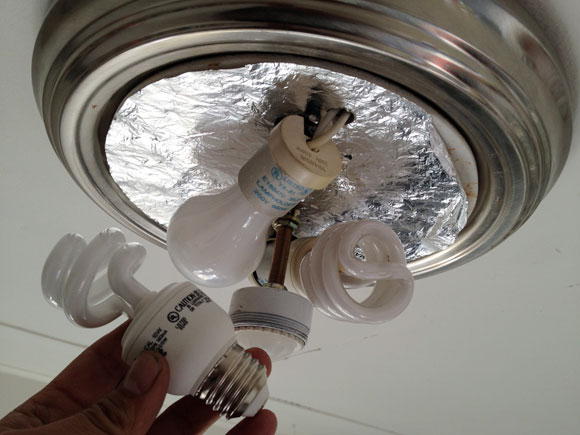 changing-lightbulbs-cfl.jpg