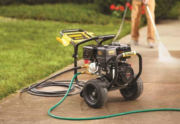 pressure-washer-rentalhq-dewalt