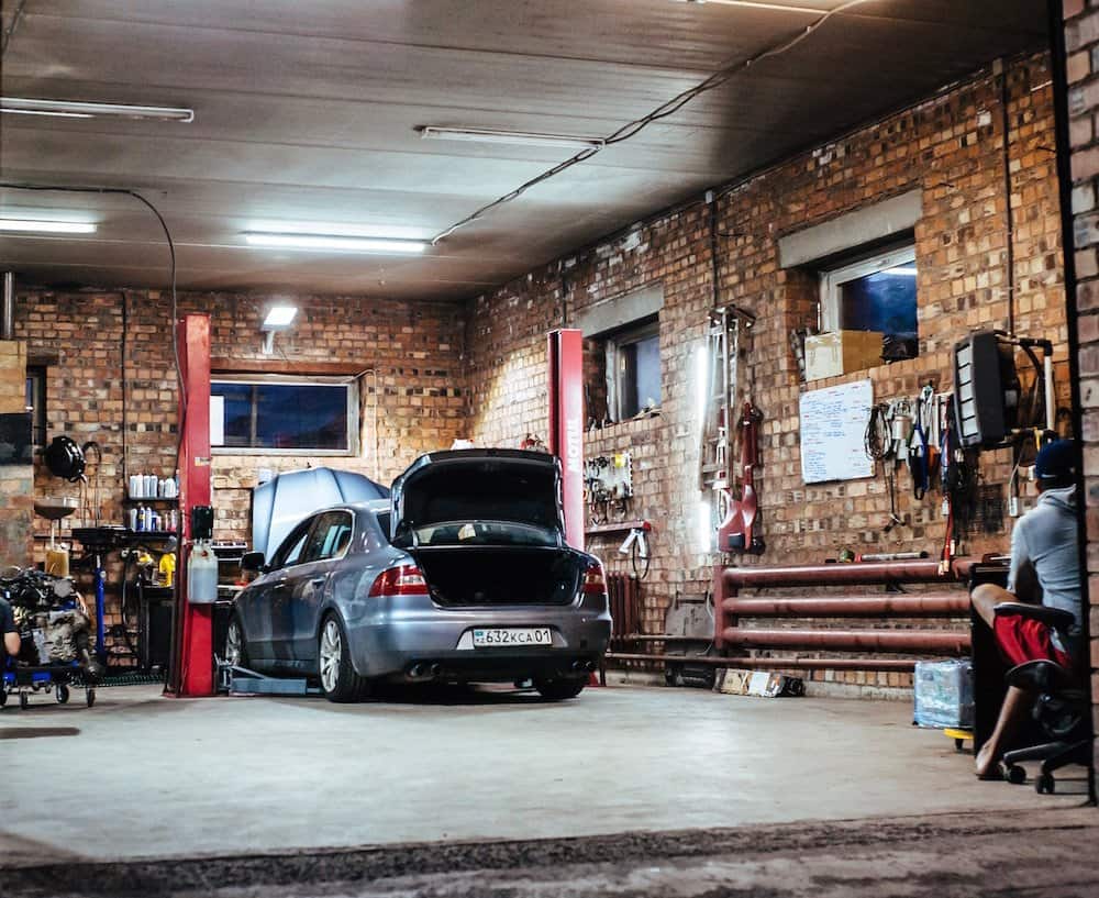 how to clean salt off garage floor