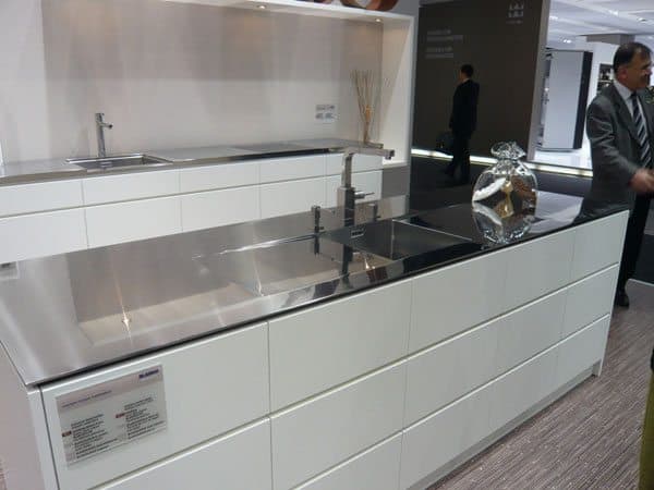 stainless-steel-countertops