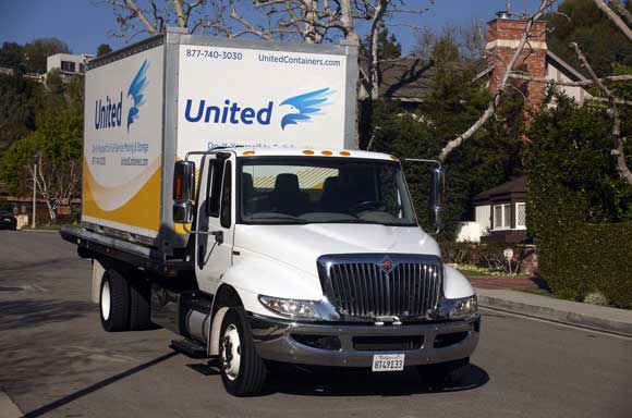 united-moving-truck