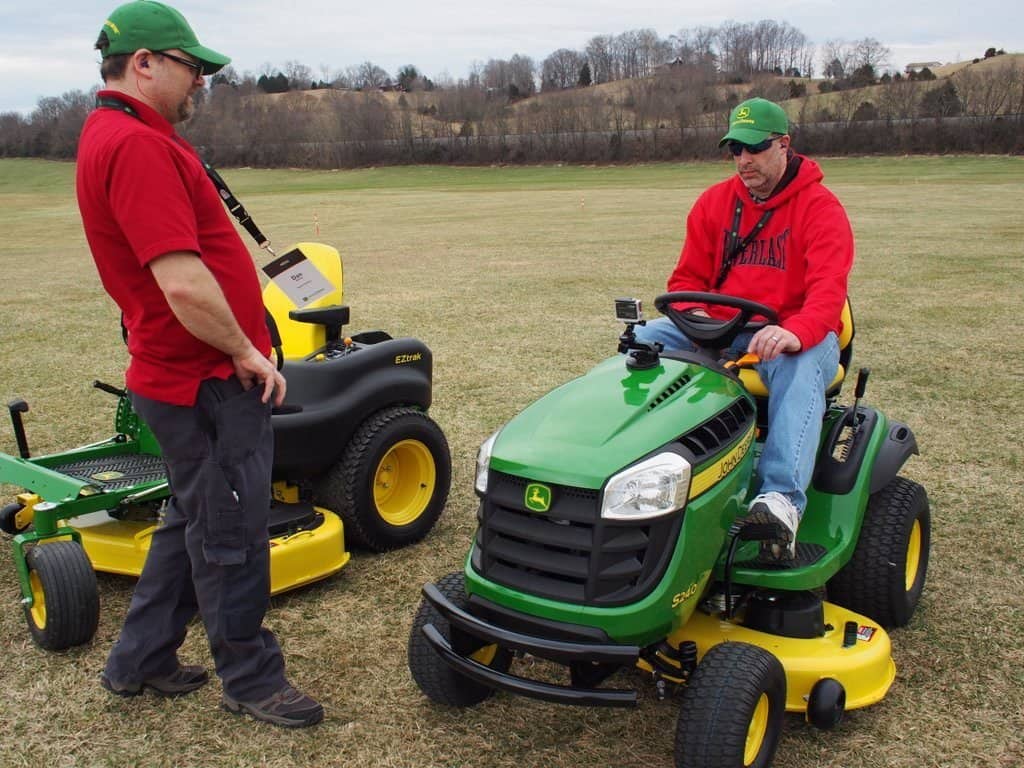 John Deere Sportster EZTrak P3100349