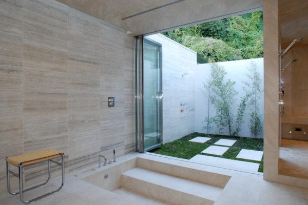 outdoor shower tocha project la