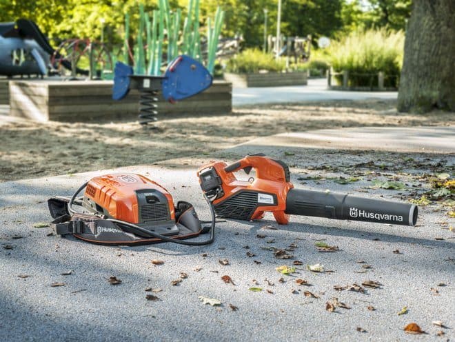 Husqvarna chainsaw battery online operated