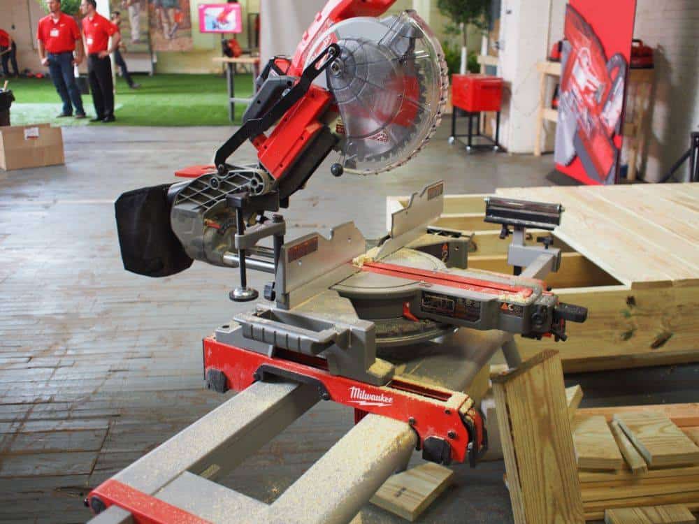 Milwaukee Tool cordless miter saw