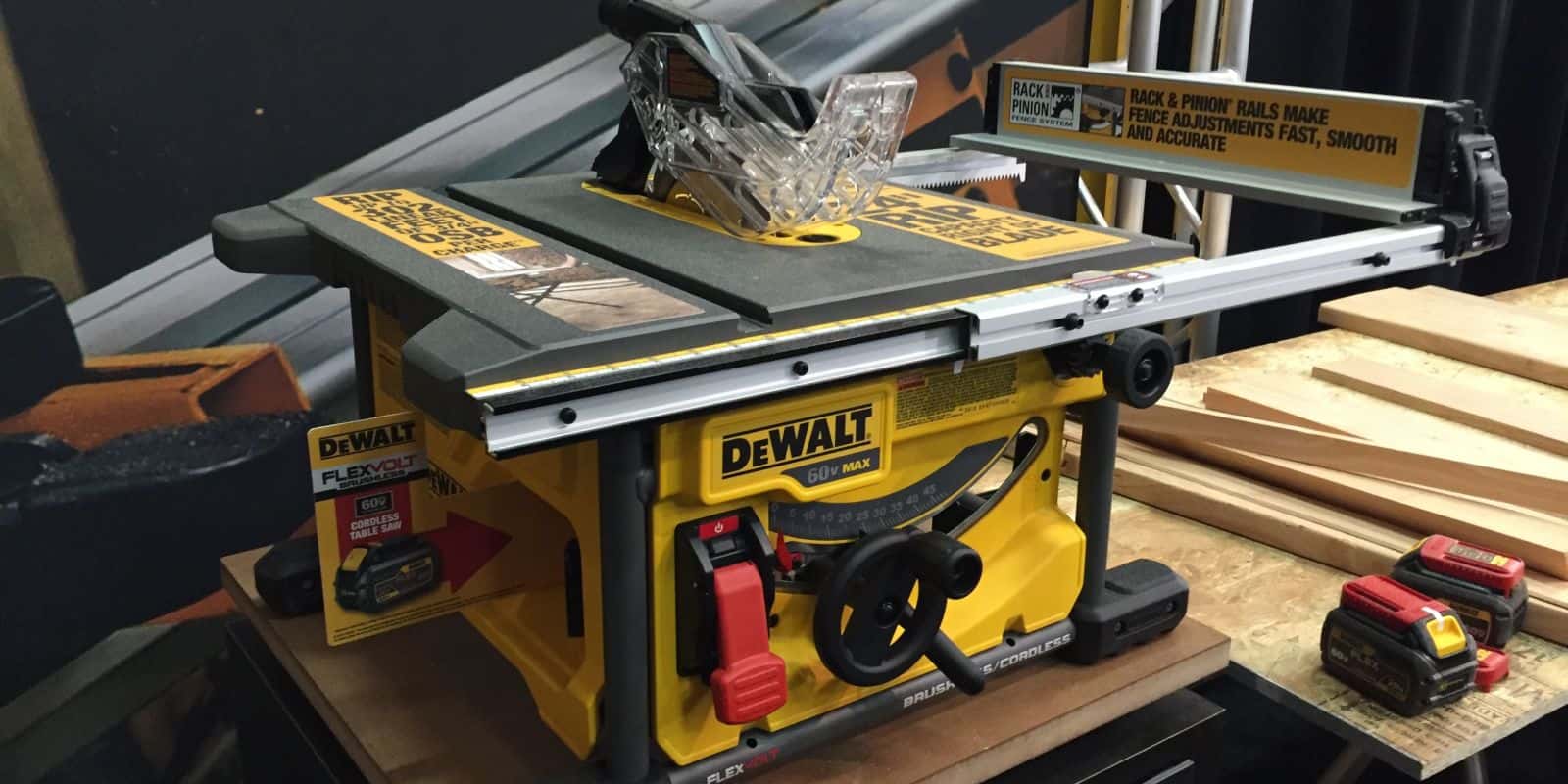 dewalt-flexvolt-tablesaw