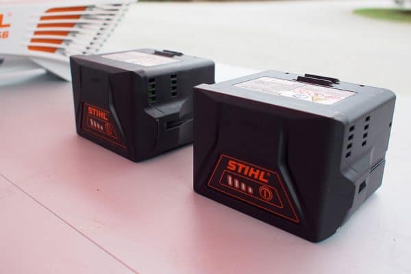 stihl-lightning-batteries