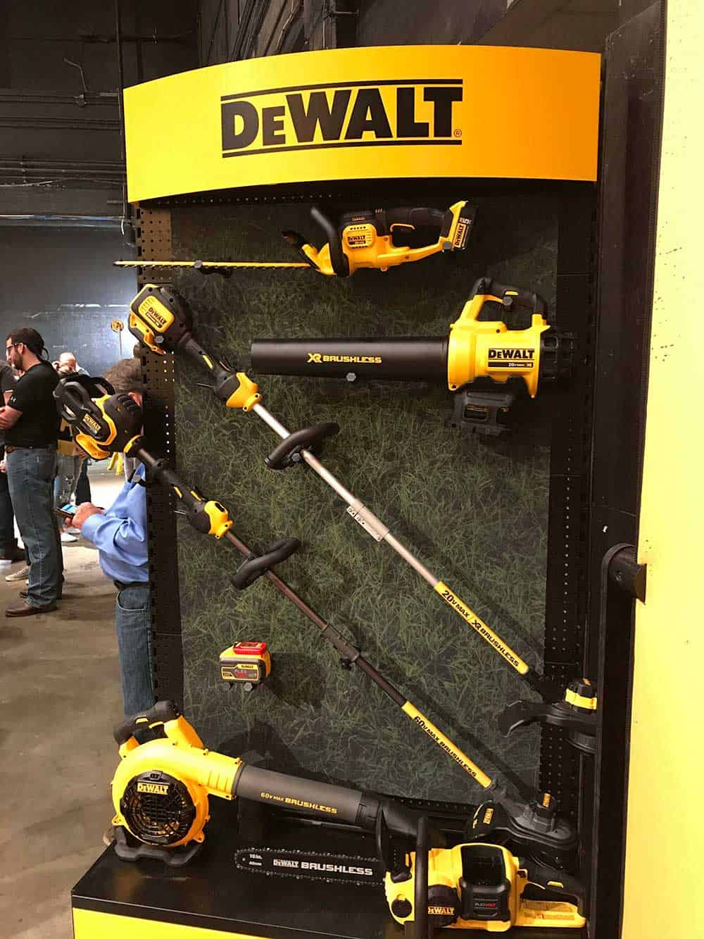 DeWALT Experience 2017 | New DeWALT Tools | Flexvolt