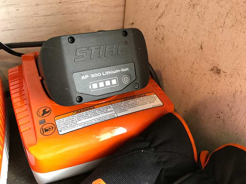 stihl-ap-300