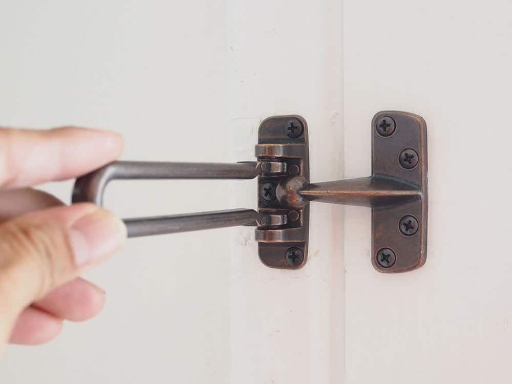 door bar lock