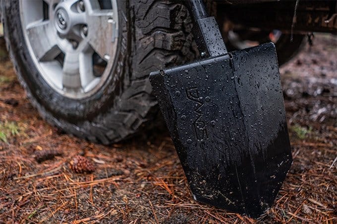 overlanding shovel