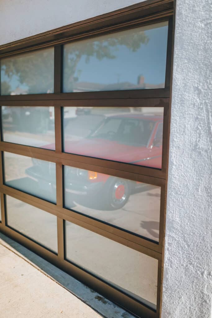 Clopay Avante GarageDoor 5502