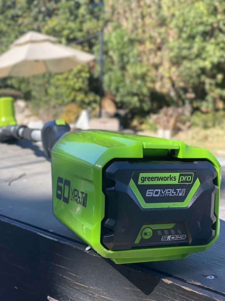 greenworks 60v hedge trimmer