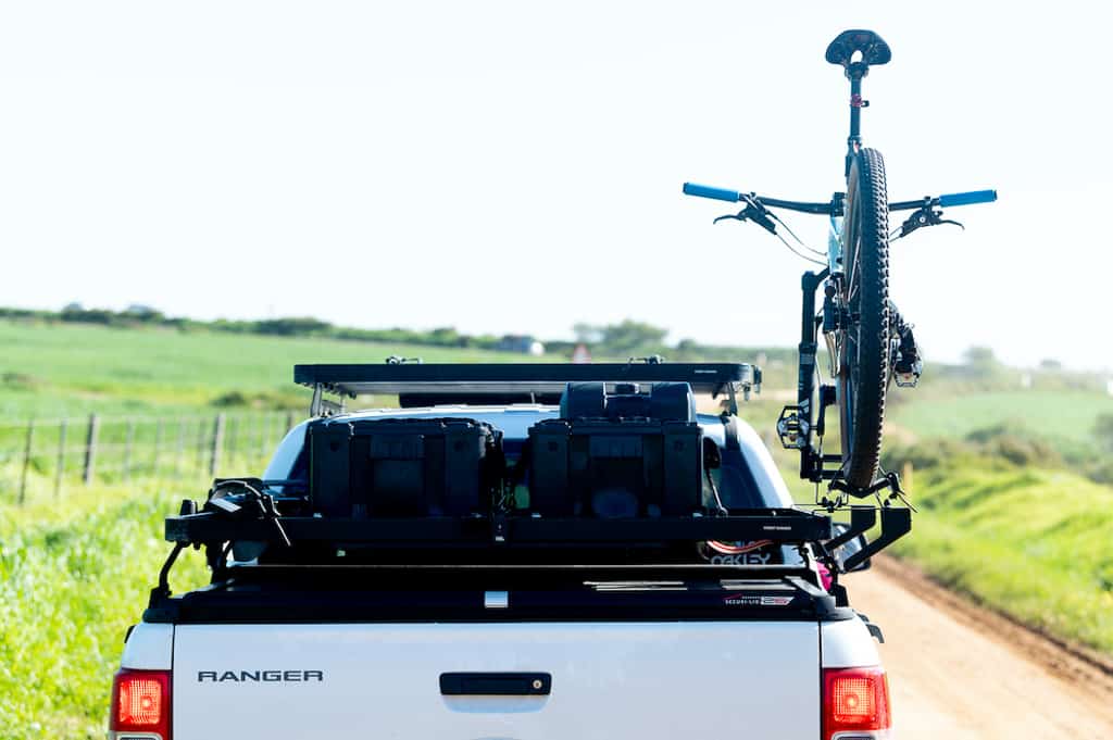 Side mount bike clearance rack