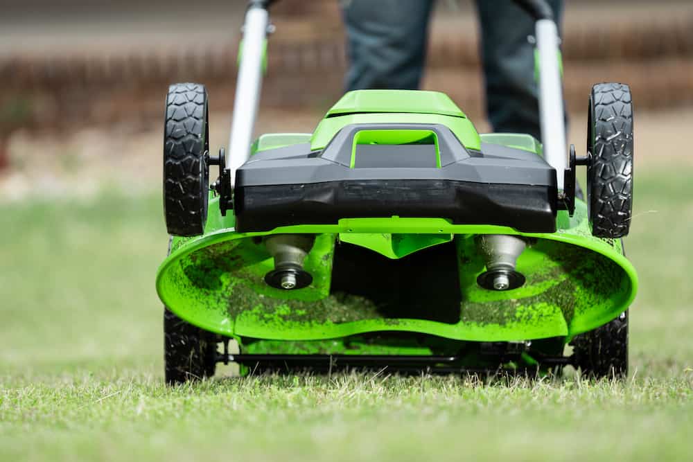 25inMower Greenworks 26