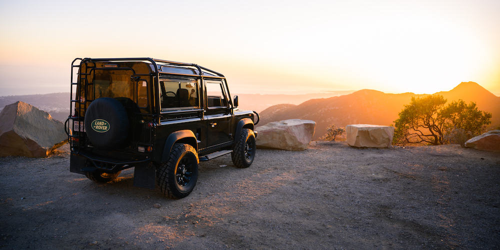 Land Rover Defender 1972 пустыня