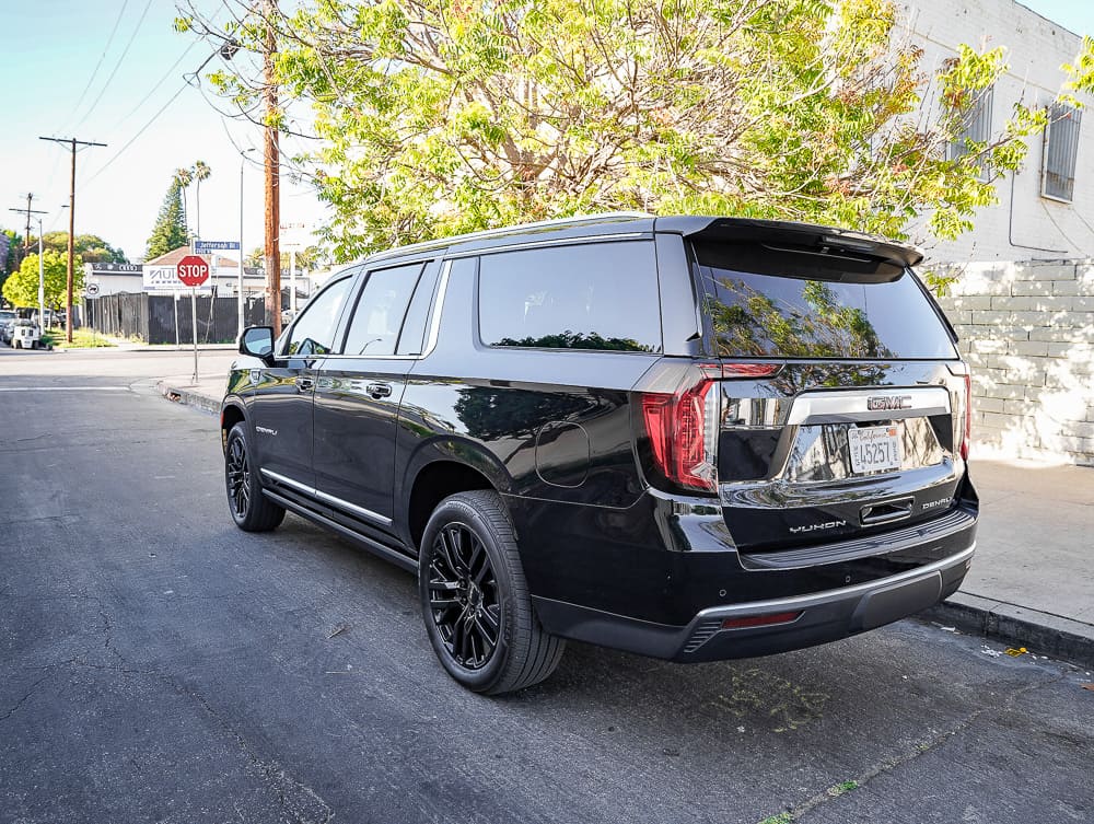 GMC Yukon Denali 19