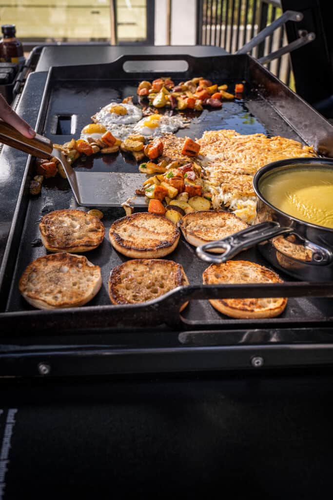 Big Breakfast on the Traeger Flatrock Griddle 