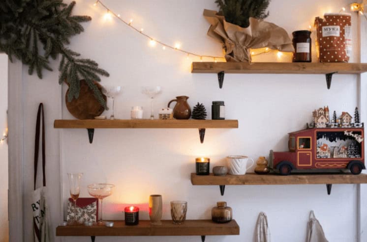 Creative Ways to Style Reclaimed Shelves in Modern Homes 1 reclaimed shelves
