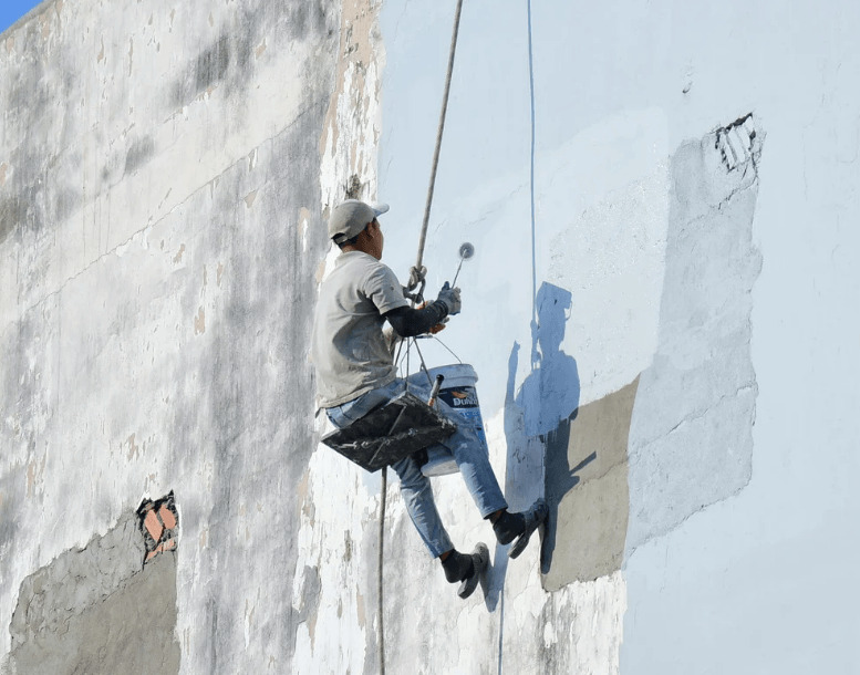 4 Lessons From Construction Sites Every DIY Home Project Should Follow 1 outdoor work
