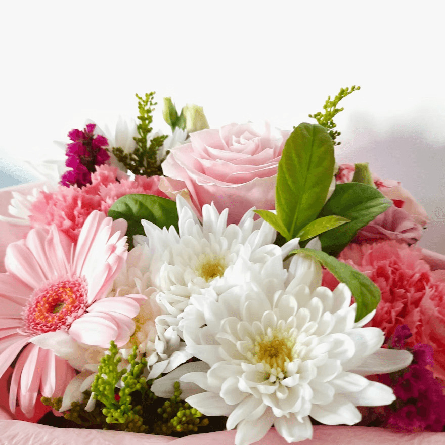 Top 9 Mother’s Day Bouquets to Surprise Your Mom 2 Pink and white Mother