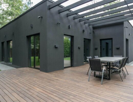 Patio with outdoor table and chairs