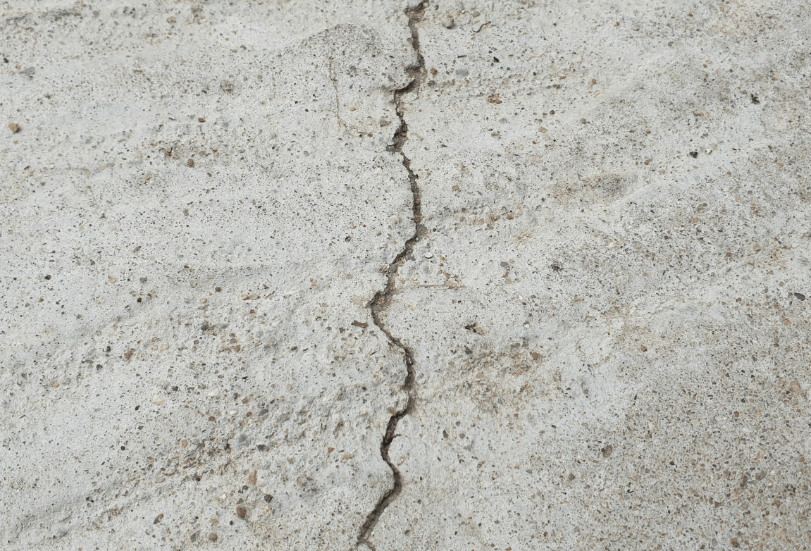 When Is a Foundation Crack Cosmetic