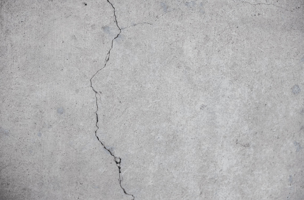 Stucco Cracks