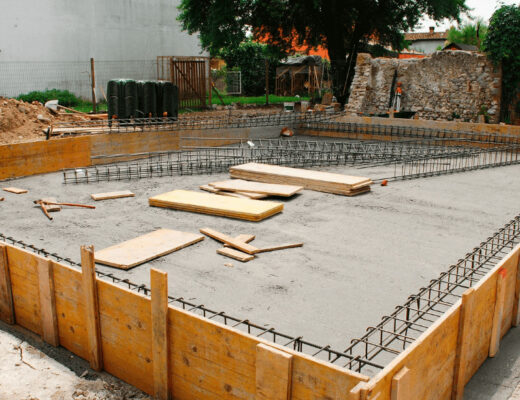 What Homeowners Should Know Before Hiring Concrete Foundation Contractors