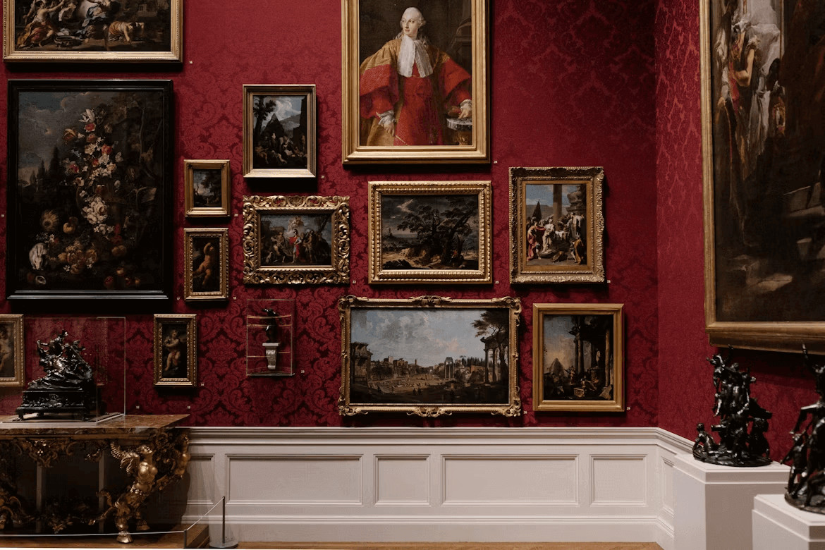 How to Style Custom Picture Frames in a Living Room 1 How to Style Custom Picture Frames in a Living Room