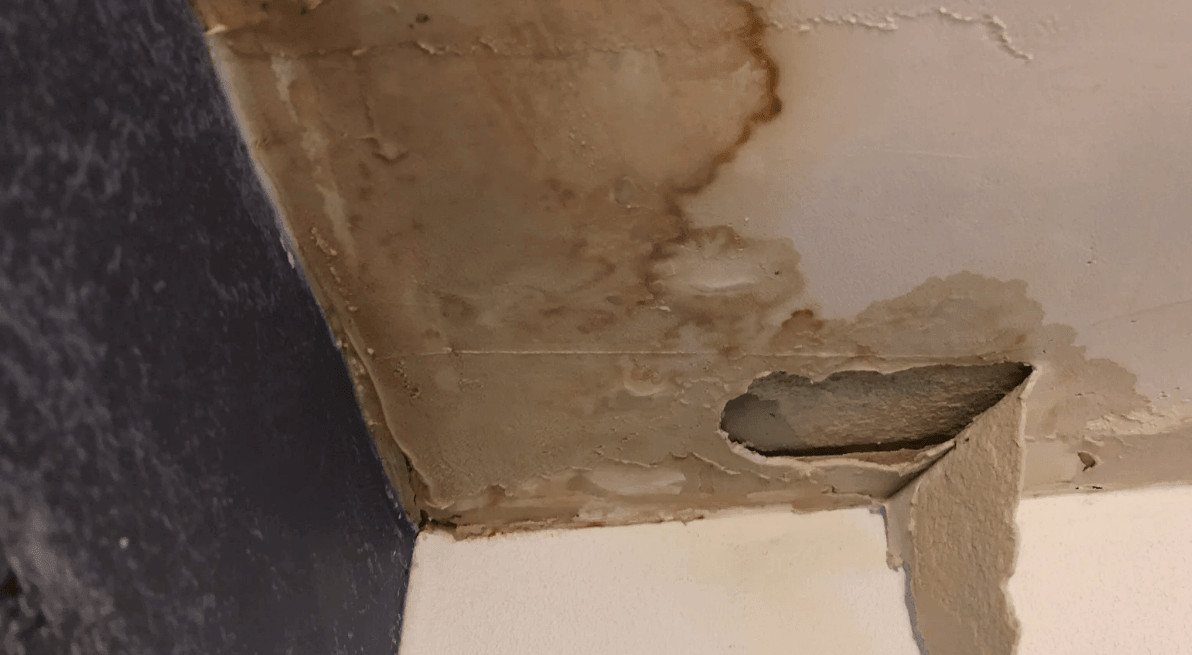 roof leaking in a storm